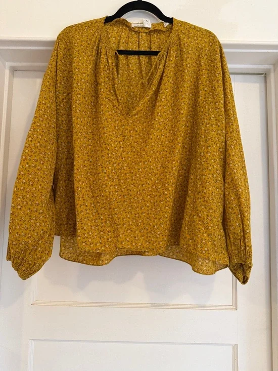Doen Floral Blouse - Women Tops - Picture 6 of 6
